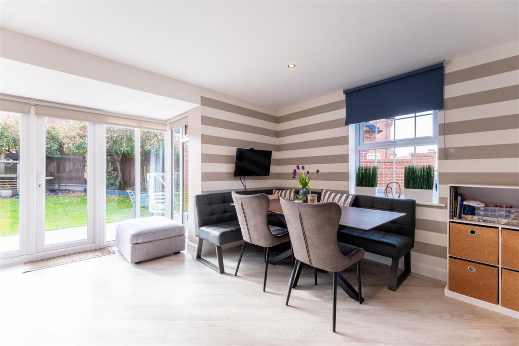 Brooke Avenue, Northwich photo 4