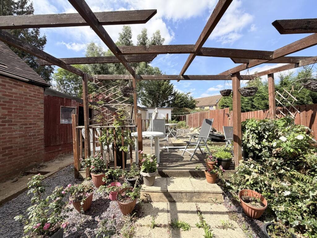 House in Luton - More