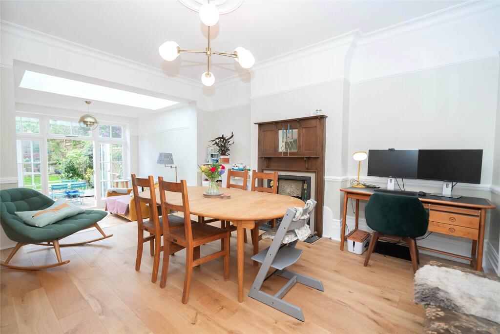 House in London, Muswell Hill - View 4