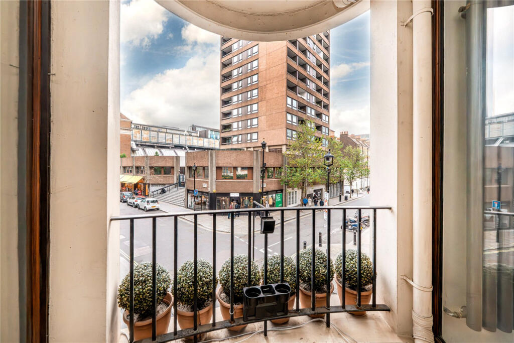 Apartment in London - View 4
