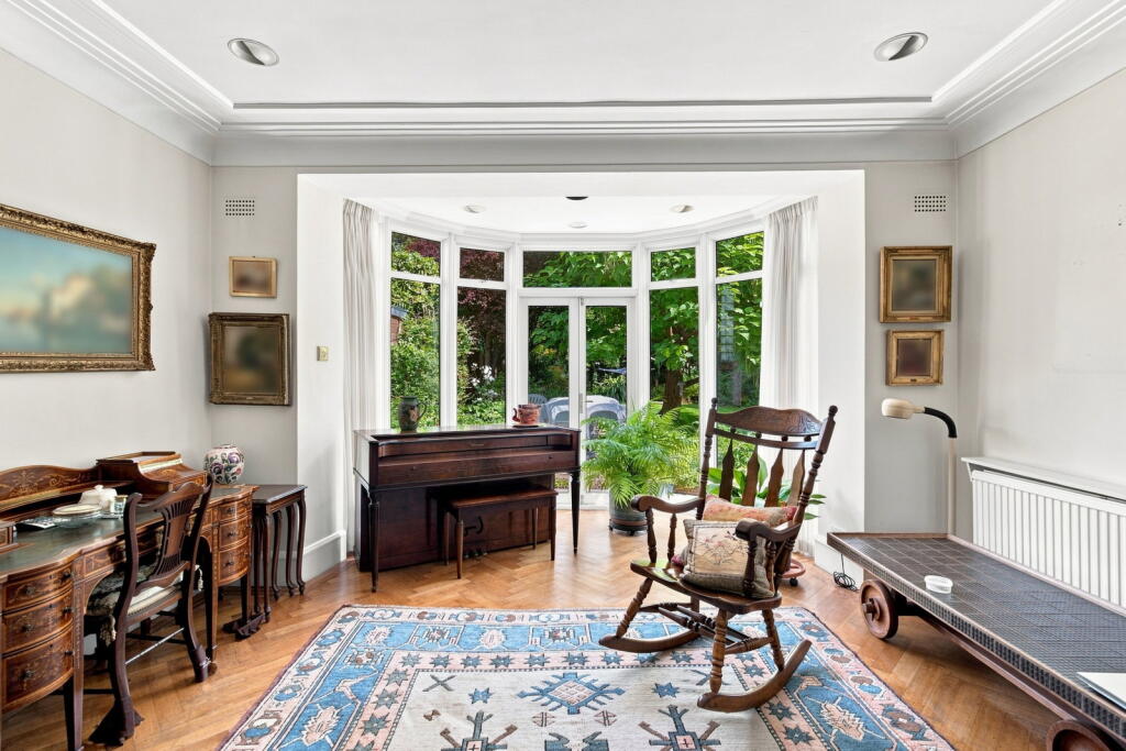 House in London - More