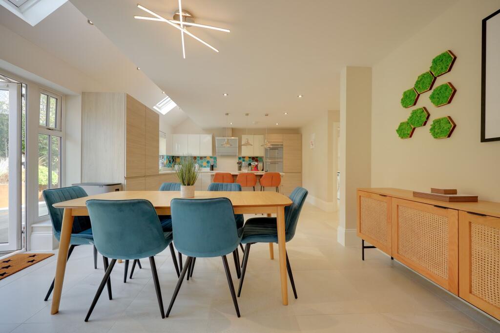 House in Redhill - View 4