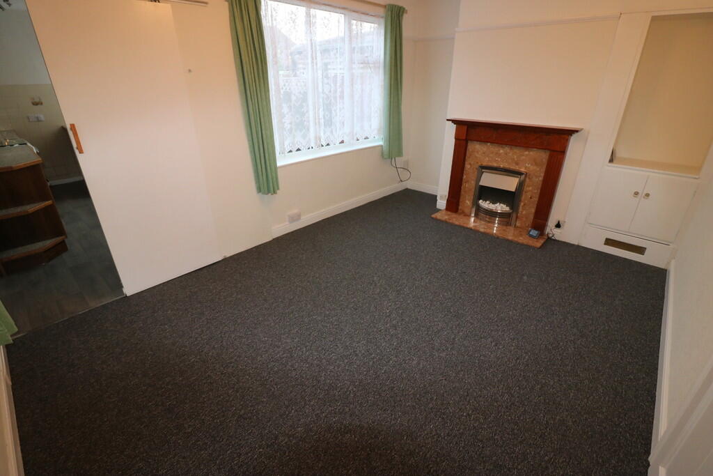 House in Hull - View 4