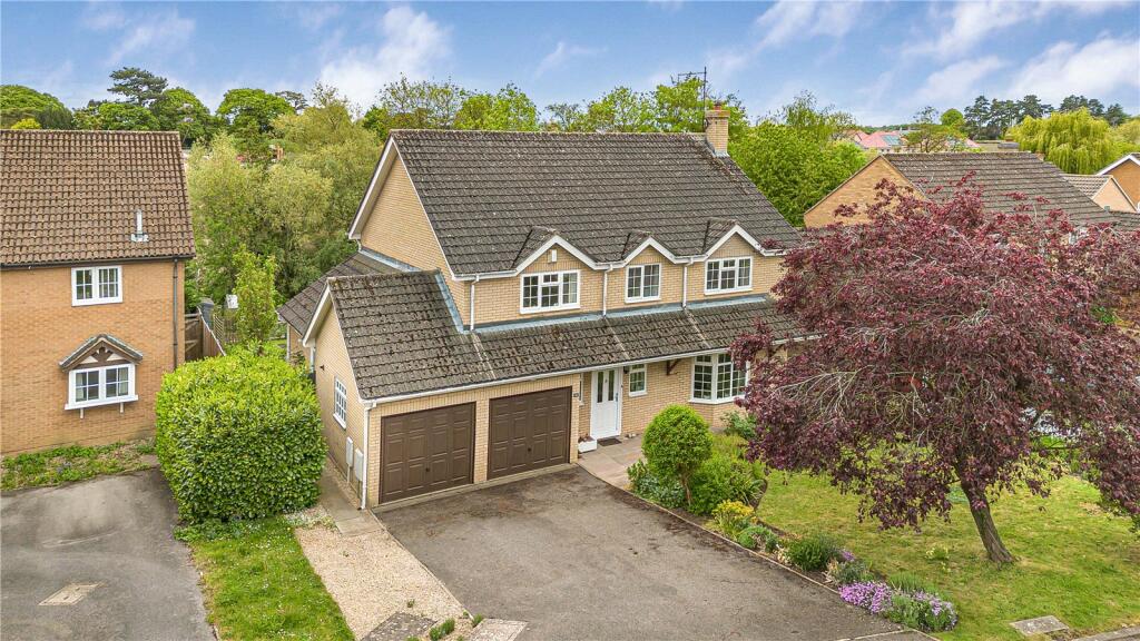 Main image of property: Clifton Drive, Oundle, Peterborough, Northamptonshire, PE8
