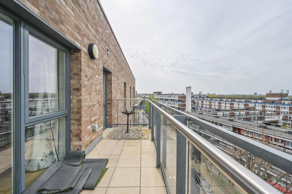 Apartment in London, New Union Wharf, Blackwall - View 6