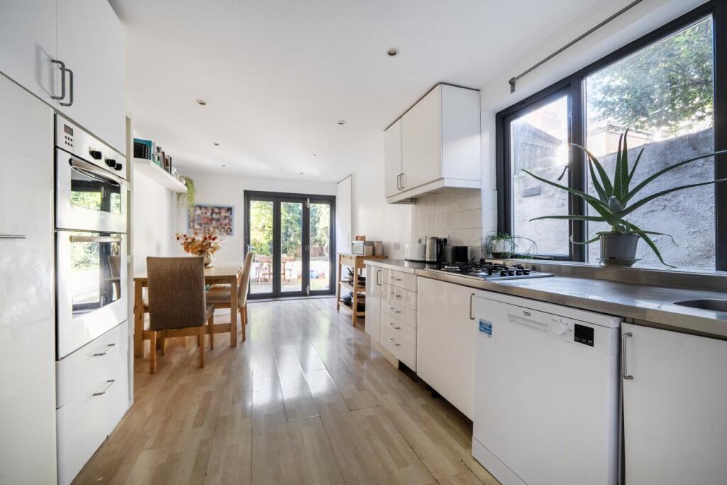 House in London, Archway - View 3