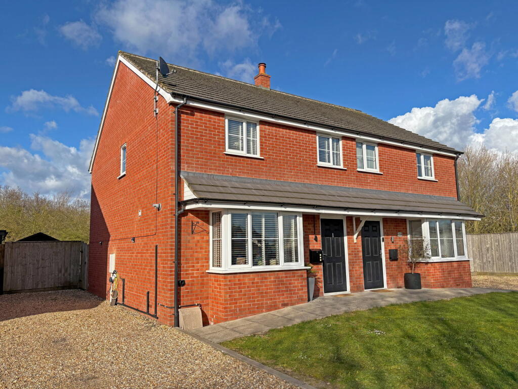 Main image of property: Skegness Road, Burgh Le Marsh, Skegness, Lincolnshire, PE24 5LL