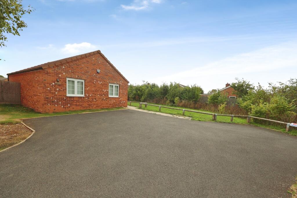 House in North Kesteven, Waddington