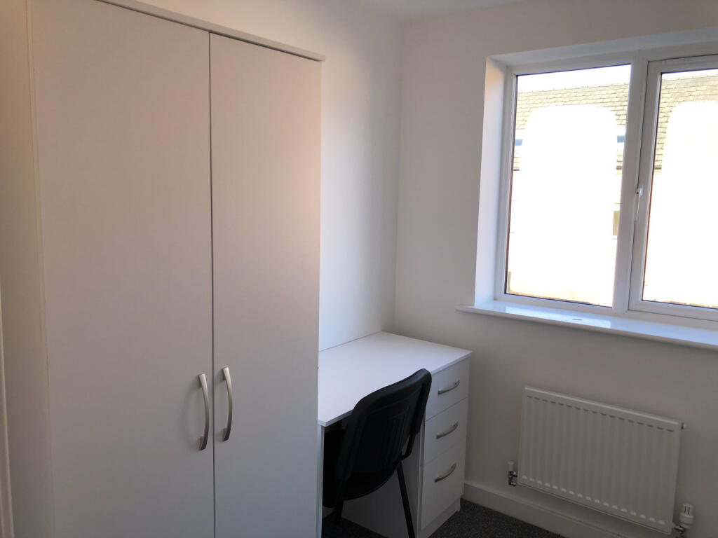 House in Nottingham, Sandfield Way, Radford - View 4