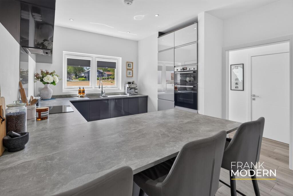 Forrest Drive, Peterborough, PE7 photo 3