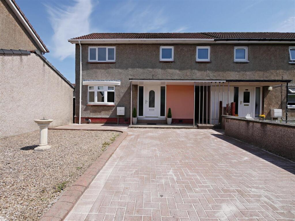 Main image of property: Alloway Gardens, Kirkintilloch, Glasgow
