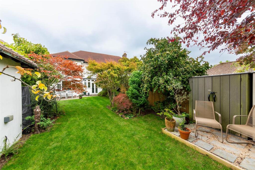Northumbria Drive | Henleaze photo 3