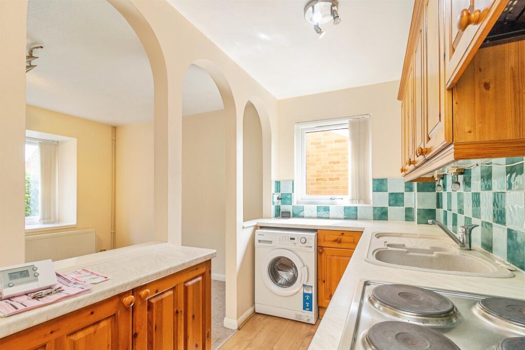 House in St Albans, Jersey Farm, Sandridge - View 2