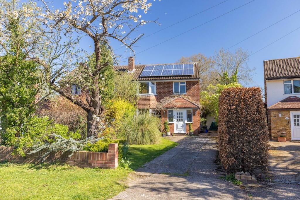 Main image of property: Pinewood Green, Iver, SL0