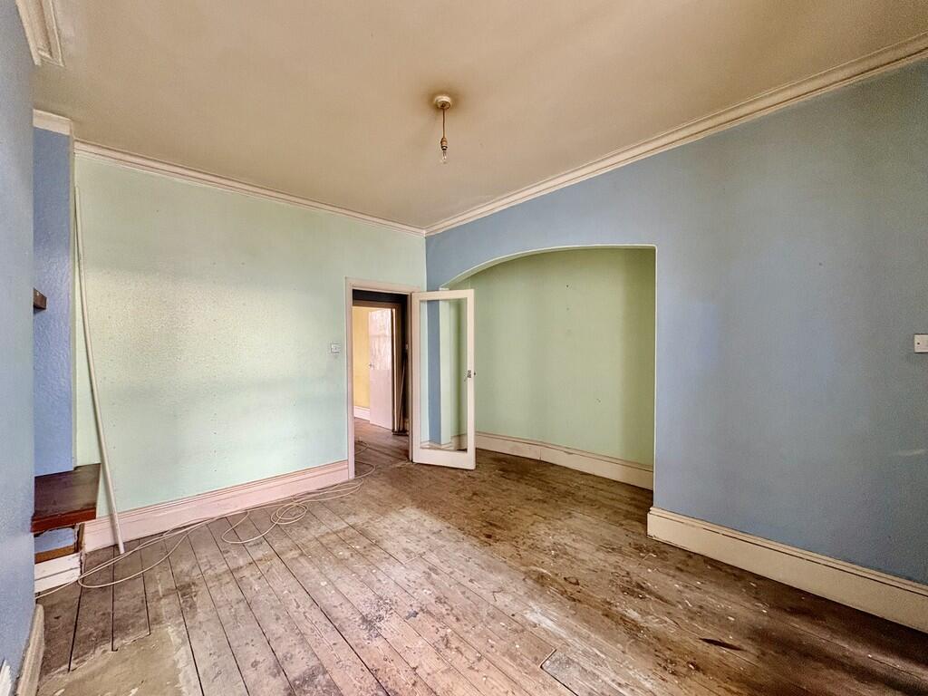 Queens Park Road, Brighton - More