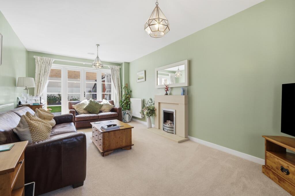 House in Chelmsford, Great Baddow - View 2