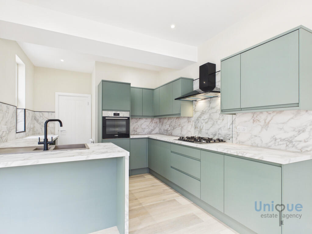 Carr Road, Fleetwood, Lancashire, FY7 photo 3