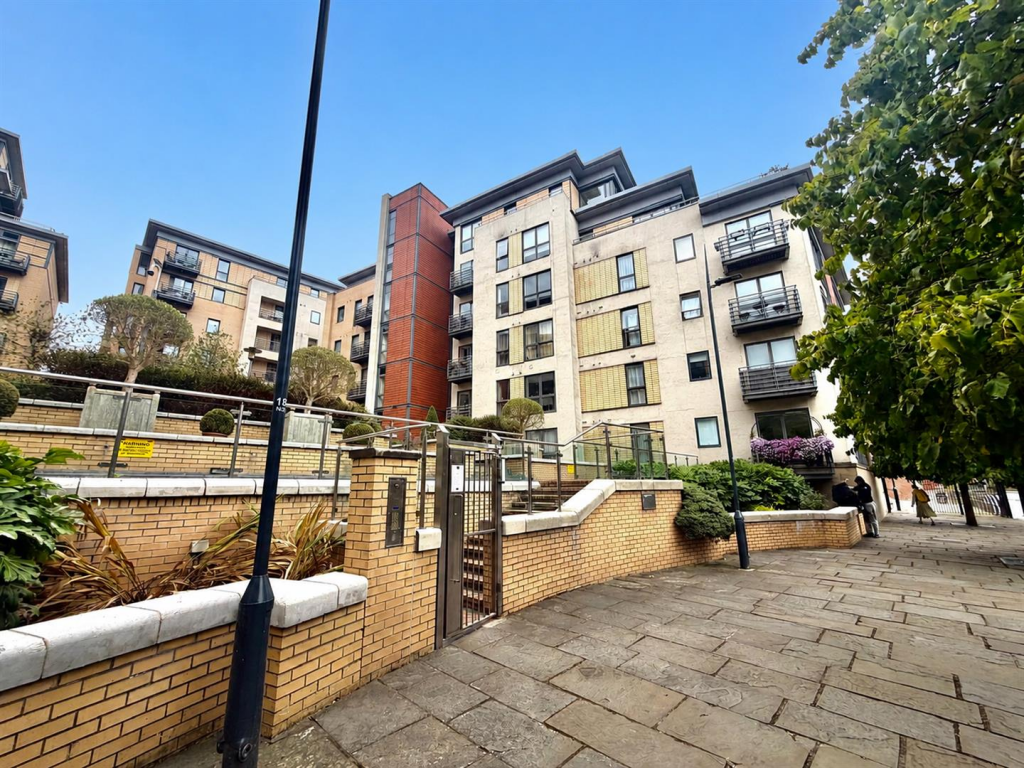 Main image of property: Bowman Lane, Leeds
