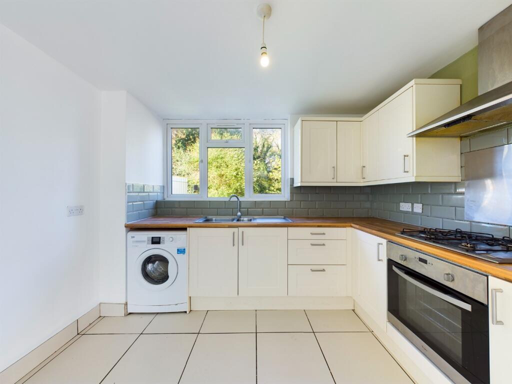 Main image of property: Wood View, Hemel Hempstead, Hertfordshire, HP1 3HS
