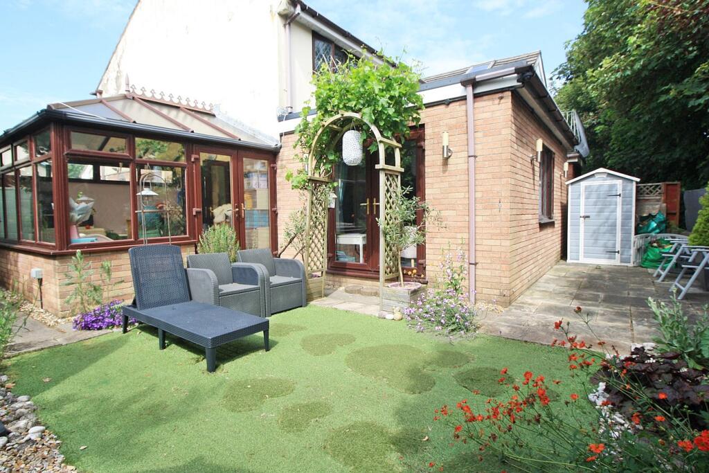 George Thomas Close, Porthcawl, CF36 - View 2