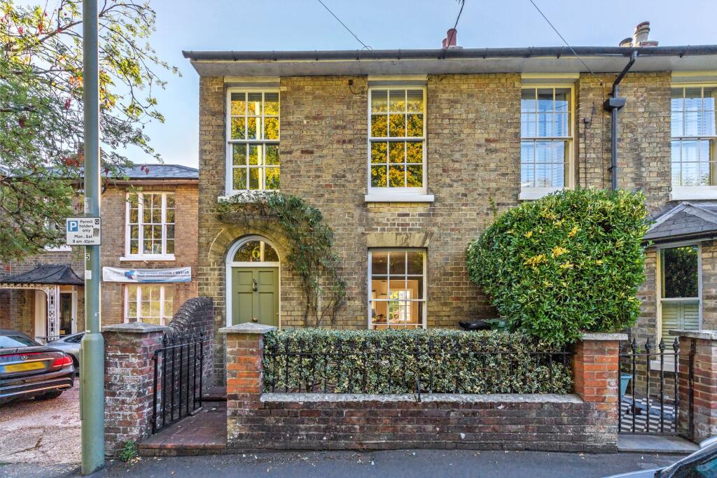 Main image of property: Newburgh Street, Winchester, SO23