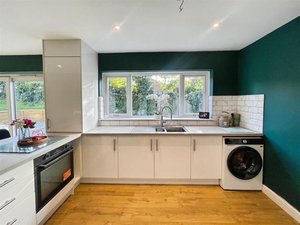 House in Mansfield, Warsop - View 4