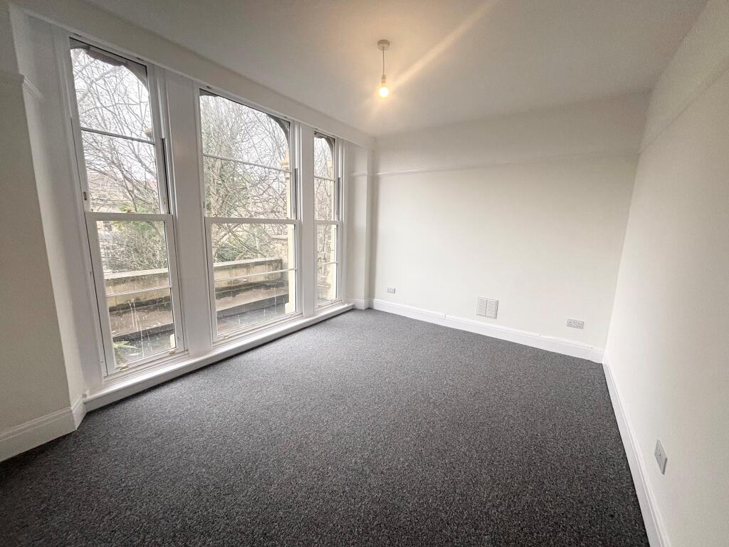 Apartment in Bristol, Tyndall's Park, Cotham - View 4