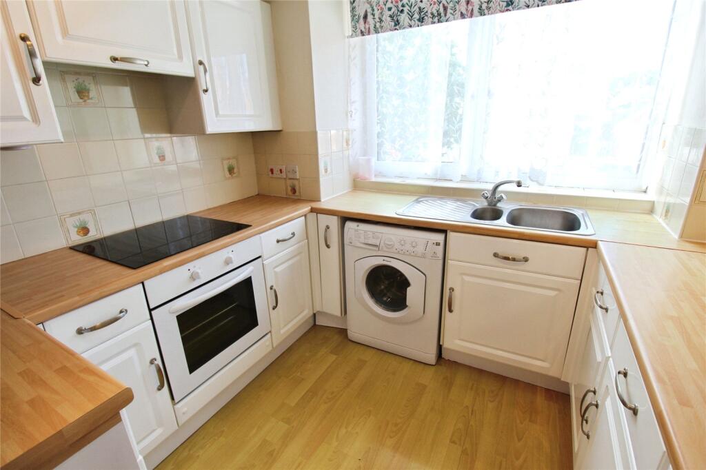Apartment in Dorchester - View 5