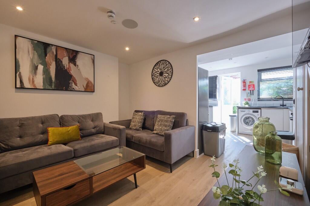 Main image of property: 31 Mansel Street, Swansea, Wales, SA1