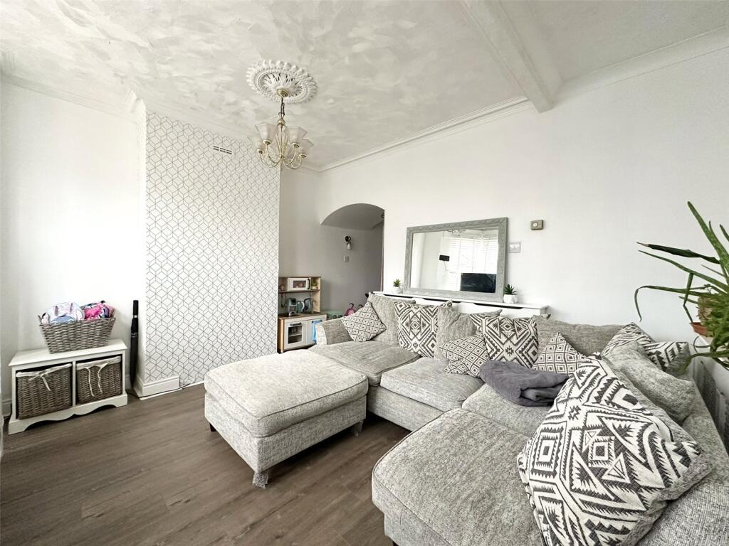 House in Dartford - View 2