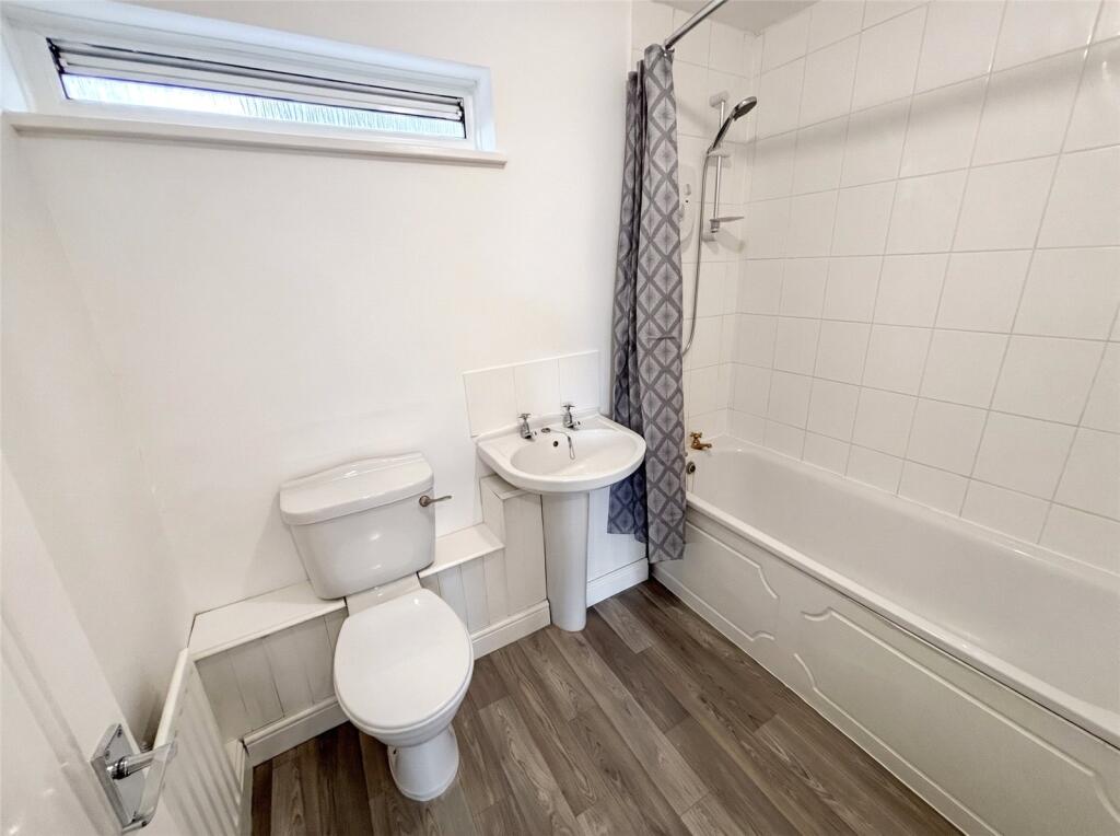 Apartment in Telford - More