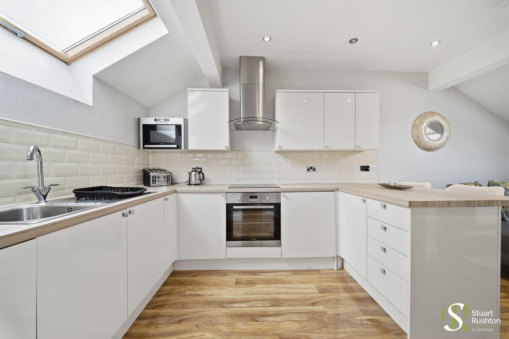 Apartment in Knutsford, Cheshire East - View 5