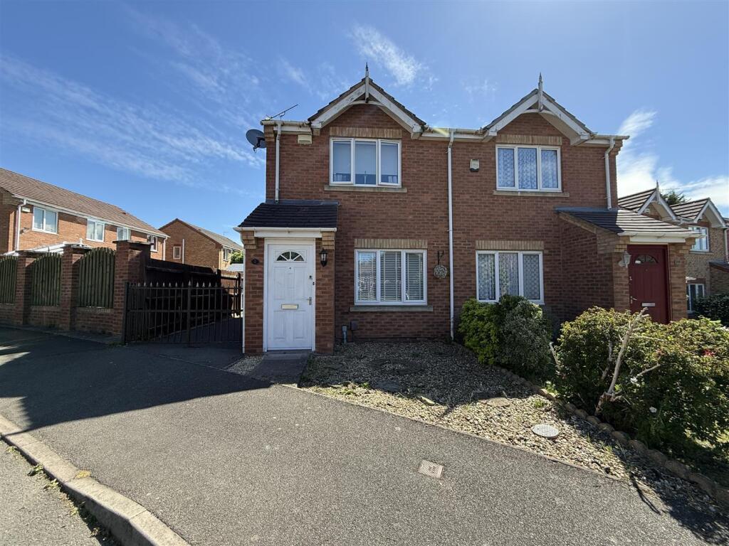 Main image of property: Katrine Close, Nuneaton