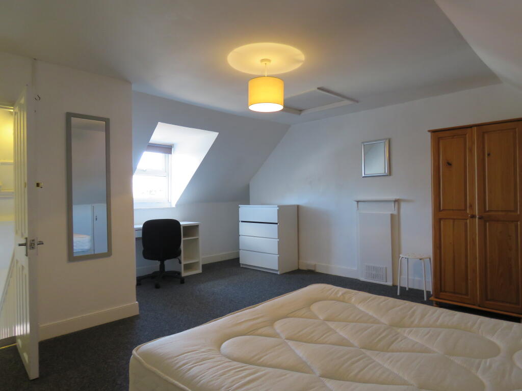 House in Exeter - View 5