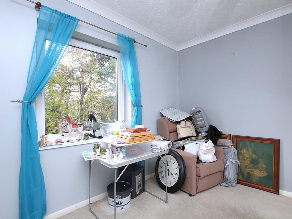 16 Madeira Road, Bournemouth, BH1 - More