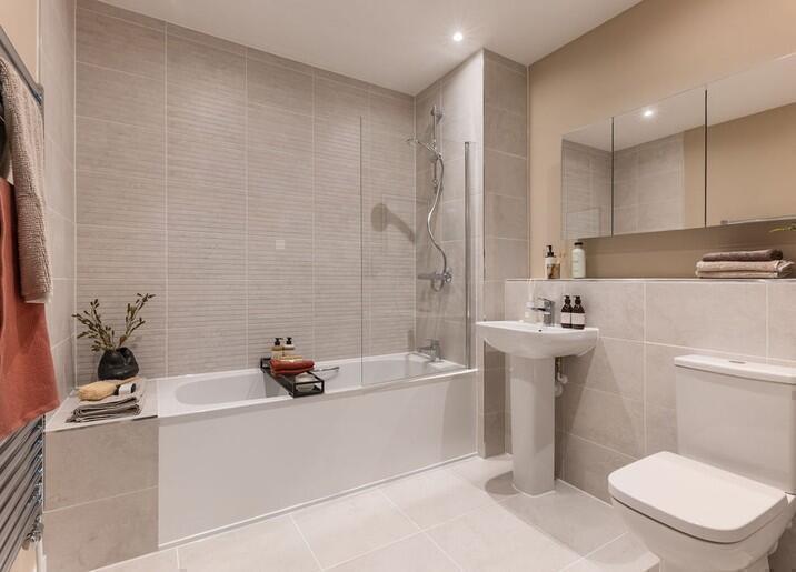 Apartment in London, Greenford - More