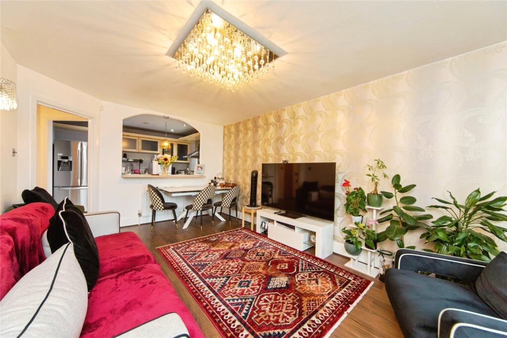 Apartment in Liverpool - More