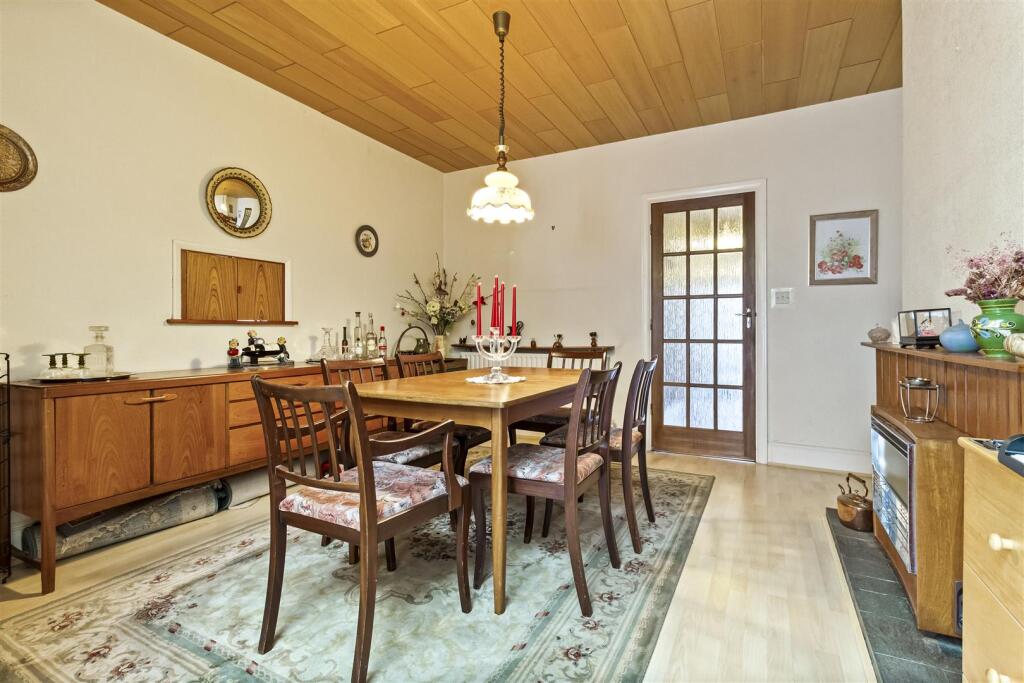 Woodlea Road, Worthing - View 5