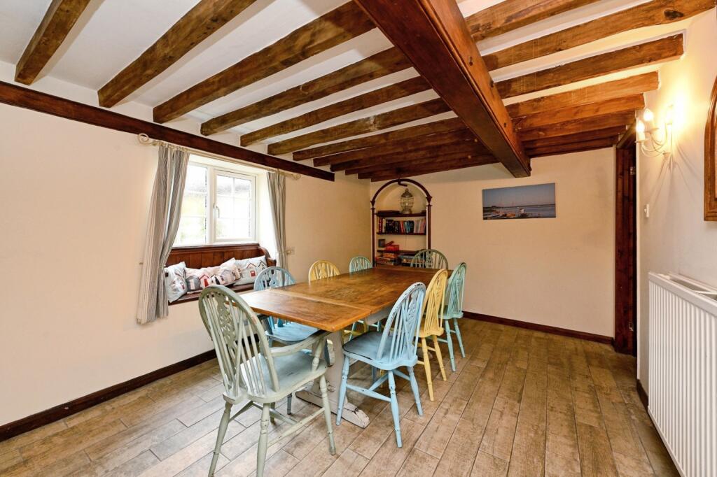 House in King's Lynn and West Norfolk, Docking - More