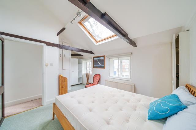 Main image of property: Kew Road, Richmond, TW9