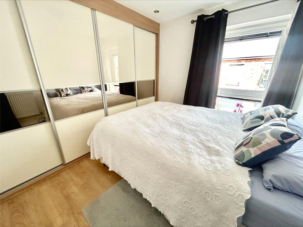 Dexter Drive, Waterlooville, PO7 - View 4