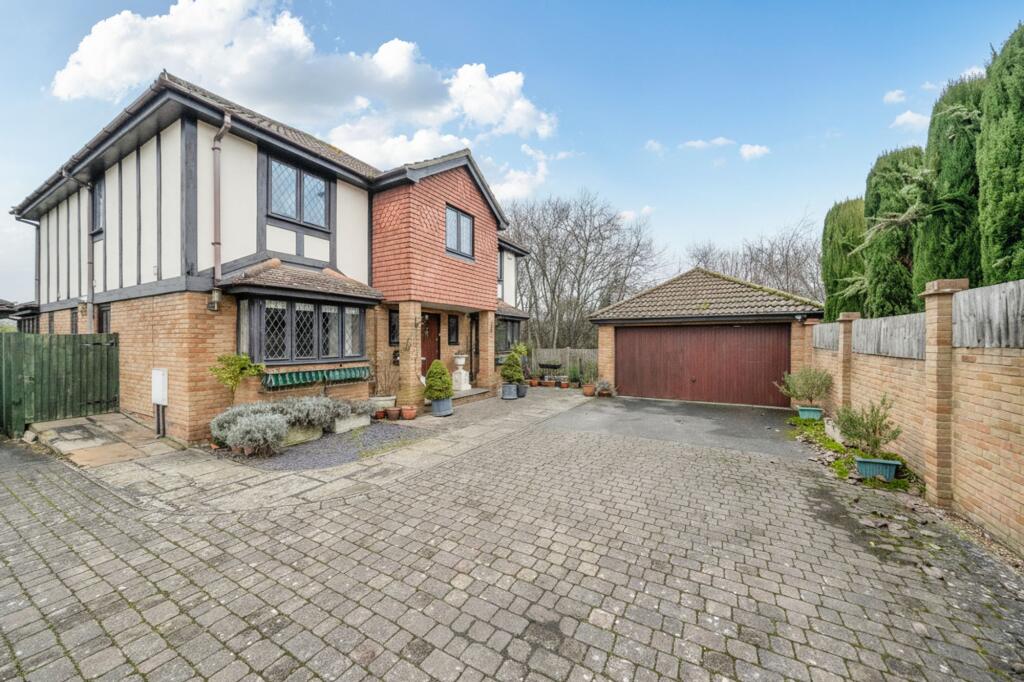 Main image of property: Tithe Barn Drive, Maidenhead, SL6