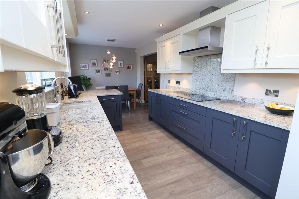 Greenfields Way, Carlton-In-Lindrick, S81 photo 3