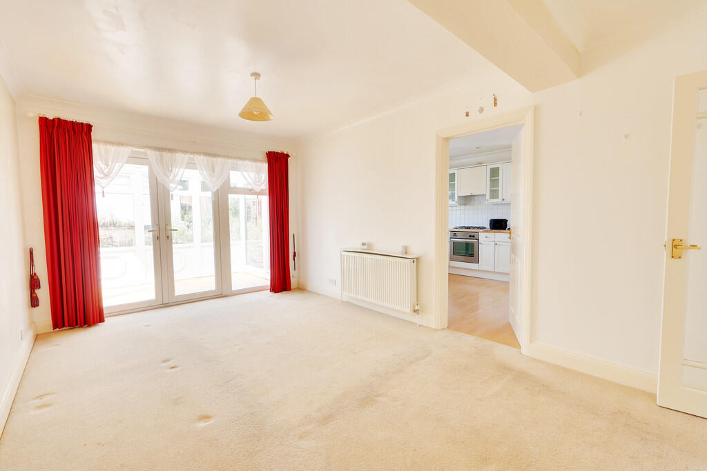 House in Bromley - View 2