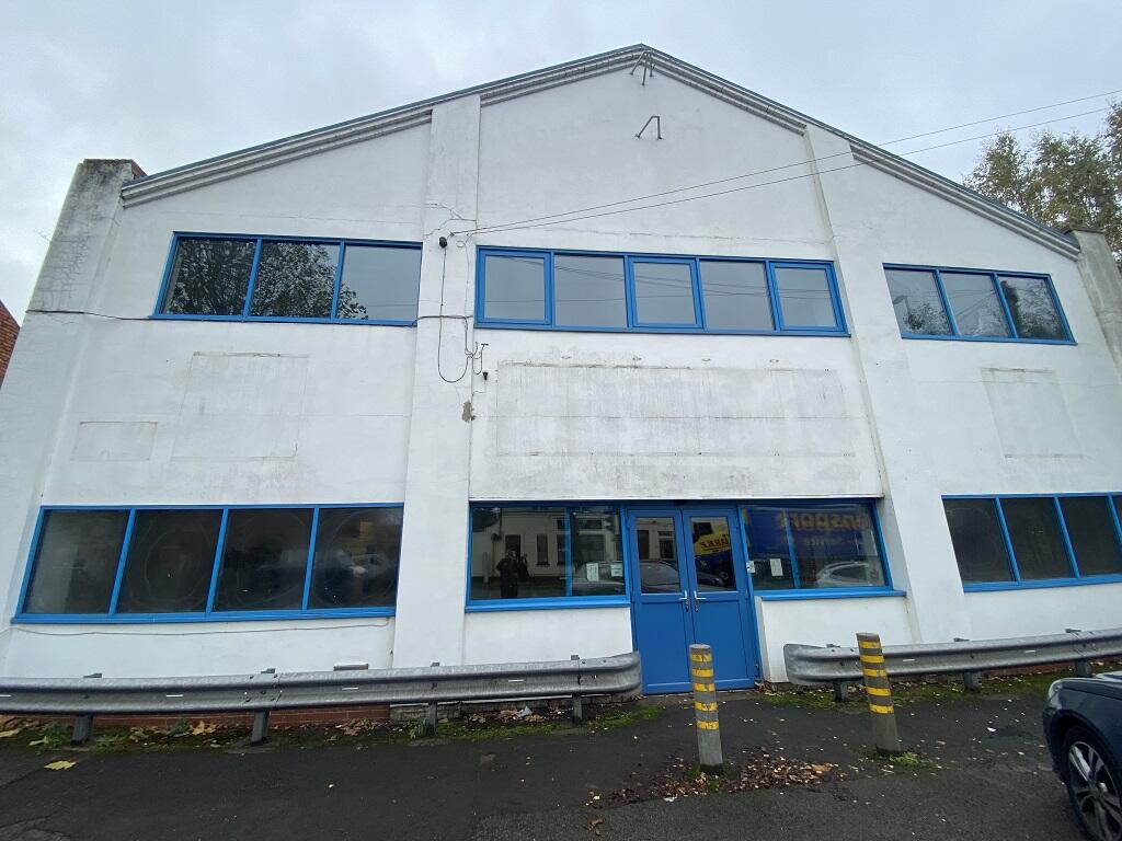 Main image of property: 32 - 34, Dudley Road, Brierley Hill