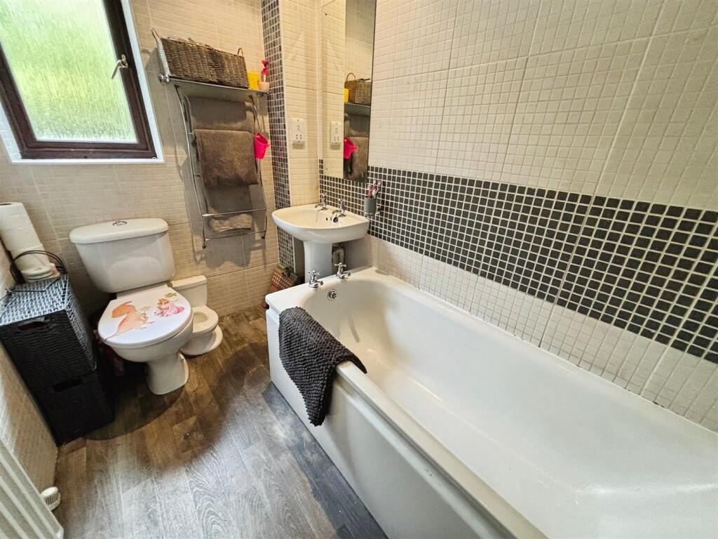 Additional image 9 of Brownroyd Hill Road, Bradford, BD6 1RY