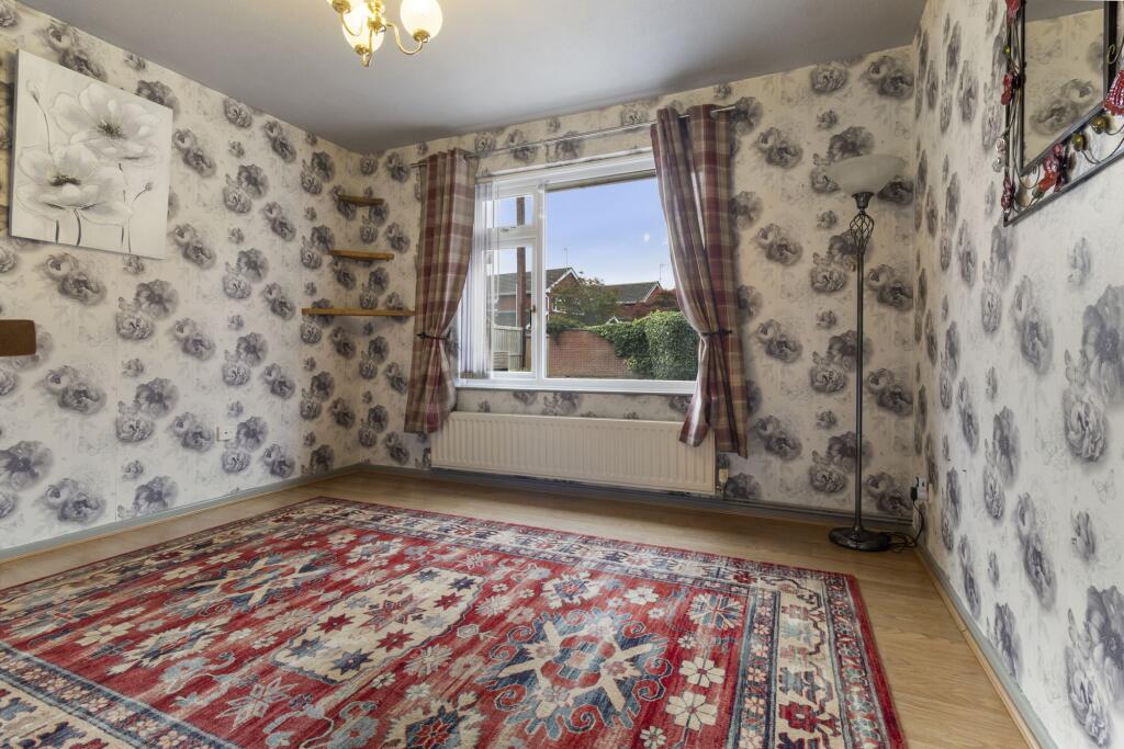Barn Close, Worcester, WR2 photo 4