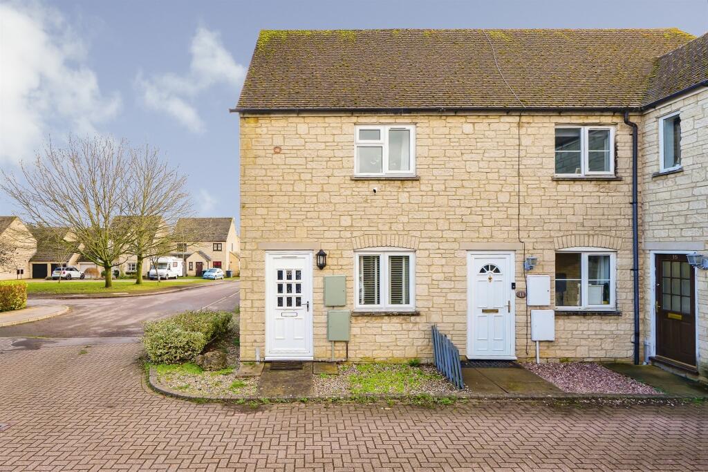 Main image of property: Bibury Close, Witney