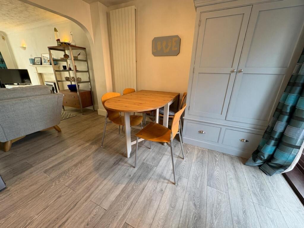House in Northampton, Spinney Hill - More