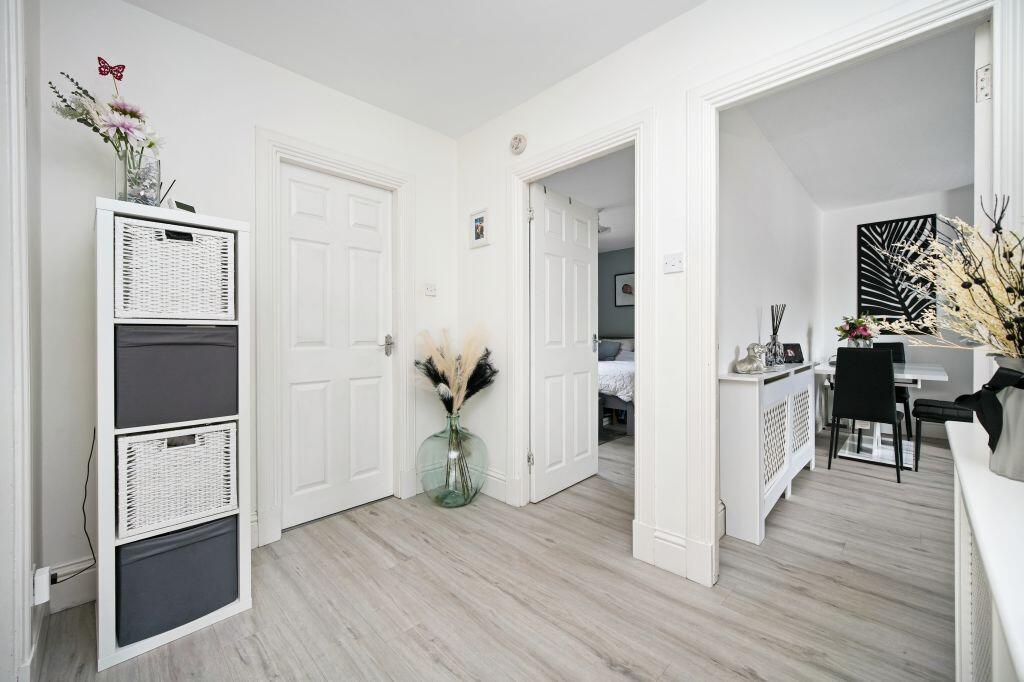 Apartment in Edinburgh - More